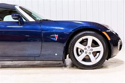 2006 Pontiac Solstice   - Photo 18 - Sylvania, OH 43560