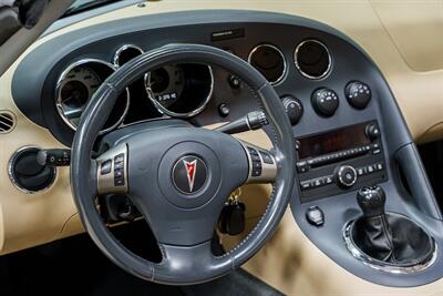 2006 Pontiac Solstice   - Photo 11 - Sylvania, OH 43560