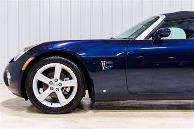 2006 Pontiac Solstice   - Photo 3 - Sylvania, OH 43560