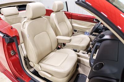 2008 Volkswagen New Beetle Convertible SE - Photo 16 - Sylvania, OH 43560
