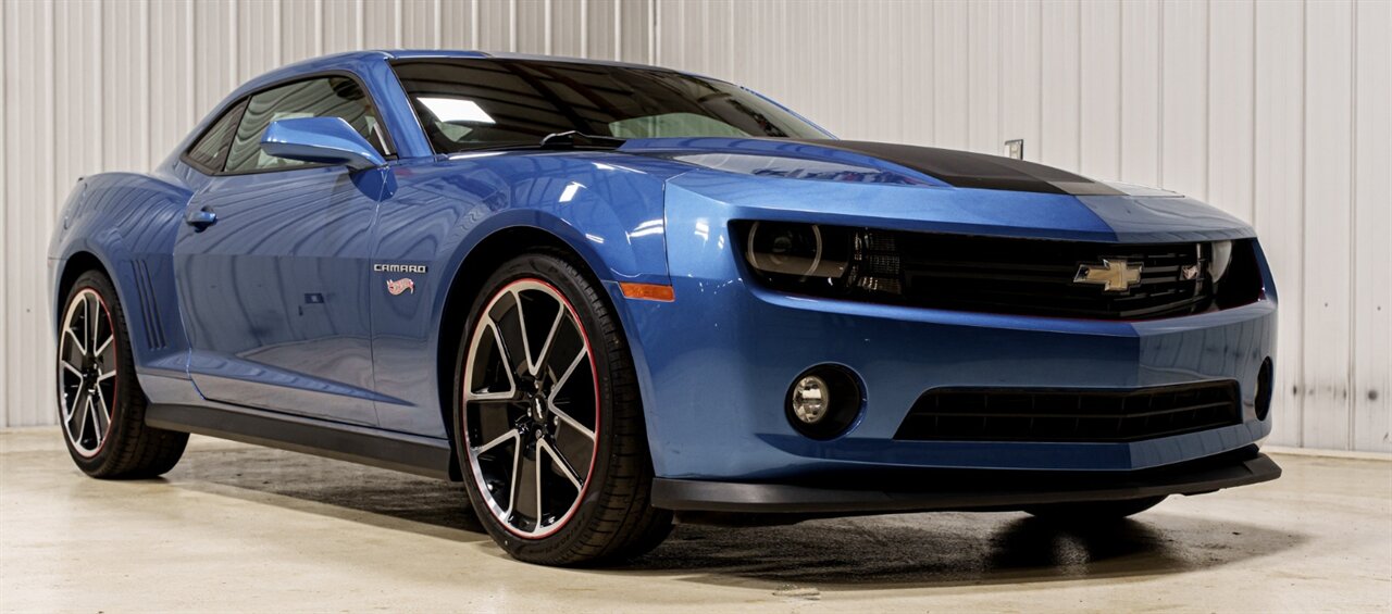 2013 Chevrolet Camaro LT  Hot Wheels Edition - Photo 1 - Sylvania, OH 43560