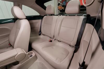 2017 Volkswagen Beetle-Classic 1.8T SE - Photo 14 - Sylvania, OH 43560