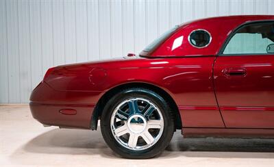 2004 Ford Thunderbird Deluxe   - Photo 15 - Sylvania, OH 43560