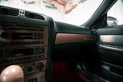 2004 Ford Thunderbird Deluxe   - Photo 22 - Sylvania, OH 43560