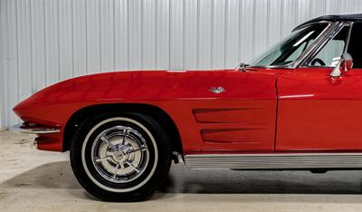 1963 Chevrolet Corvette Convertible Stingray - Photo 3 - Sylvania, OH 43560