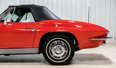 1963 Chevrolet Corvette Convertible Stingray - Photo 4 - Sylvania, OH 43560
