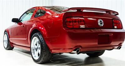 2007 Ford Mustang GT Deluxe   - Photo 13 - Sylvania, OH 43560