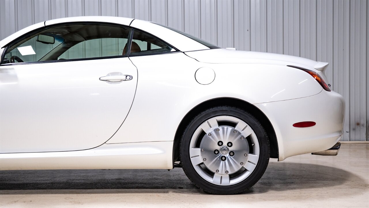 2003 Lexus SC 430 photo 3