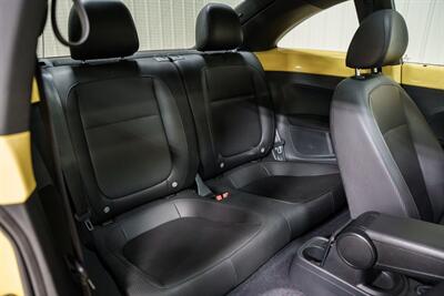 2013 Volkswagen Beetle-Classic 2.5L - Photo 24 - Sylvania, OH 43560