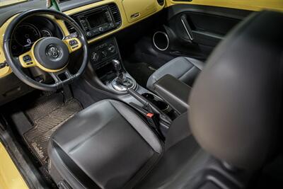 2013 Volkswagen Beetle-Classic 2.5L - Photo 8 - Sylvania, OH 43560