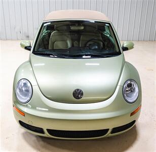 2008 Volkswagen New Beetle Convertible SE   - Photo 13 - Sylvania, OH 43560