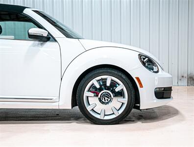 2013 Volkswagen Beetle Convertible 2.5L PZEV   - Photo 12 - Sylvania, OH 43560
