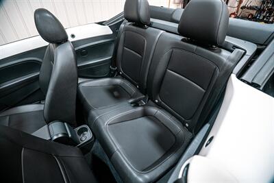 2013 Volkswagen Beetle Convertible 2.5L PZEV   - Photo 19 - Sylvania, OH 43560