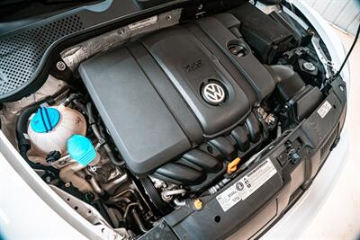 2013 Volkswagen Beetle Convertible 2.5L PZEV   - Photo 27 - Sylvania, OH 43560