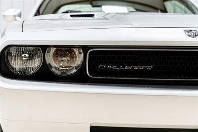 2010 Dodge Challenger SE   - Photo 20 - Sylvania, OH 43560