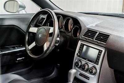 2010 Dodge Challenger SE   - Photo 21 - Sylvania, OH 43560