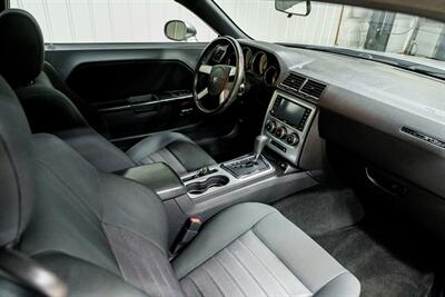 2010 Dodge Challenger SE   - Photo 22 - Sylvania, OH 43560