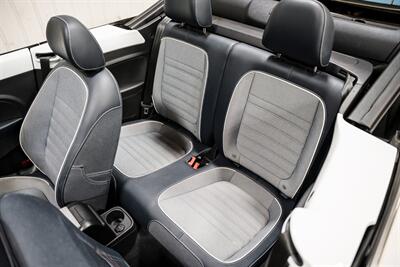 2016 Volkswagen Beetle Convertible 1.8T S PZEV Denim Edition - Photo 12 - Sylvania, OH 43560