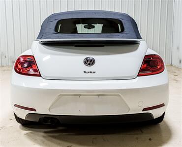 2016 Volkswagen Beetle Convertible 1.8T S PZEV Denim Edition - Photo 6 - Sylvania, OH 43560