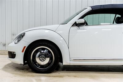 2016 Volkswagen Beetle Convertible 1.8T S PZEV Denim Edition - Photo 3 - Sylvania, OH 43560