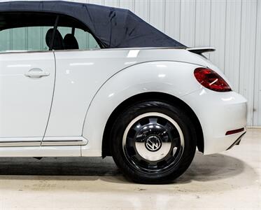 2016 Volkswagen Beetle Convertible 1.8T S PZEV Denim Edition - Photo 4 - Sylvania, OH 43560