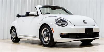 2016 Volkswagen Beetle Convertible 1.8T S PZEV Denim Edition - Photo 1 - Sylvania, OH 43560