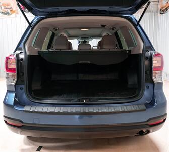 2017 Subaru Forester 2.5i Premium   - Photo 11 - Sylvania, OH 43560