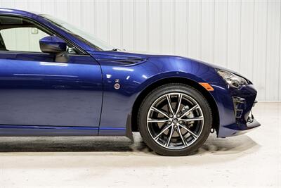2017 Toyota 86 - Photo 9 - Sylvania, OH 43560