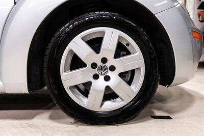 2007 Volkswagen New Beetle Convertible 2.5   - Photo 23 - Sylvania, OH 43560