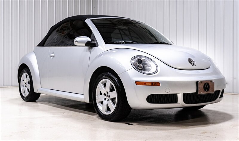 2007 Volkswagen New Beetle Convertible 2.5  