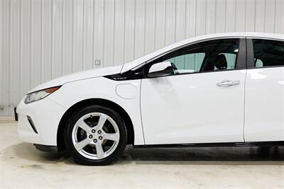 2017 Chevrolet Volt LT   - Photo 14 - Sylvania, OH 43560