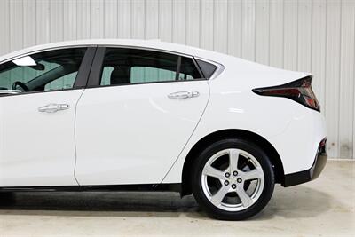 2017 Chevrolet Volt LT   - Photo 15 - Sylvania, OH 43560