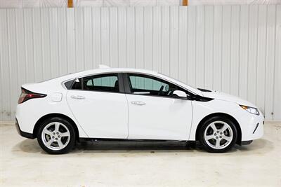 2017 Chevrolet Volt LT   - Photo 4 - Sylvania, OH 43560