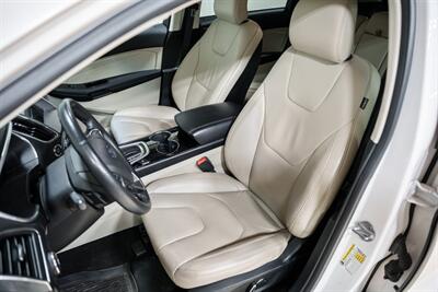 2018 Ford Edge Titanium   - Photo 9 - Sylvania, OH 43560