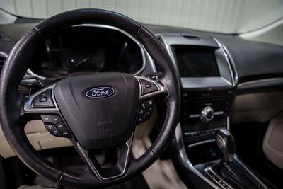 2018 Ford Edge Titanium   - Photo 12 - Sylvania, OH 43560