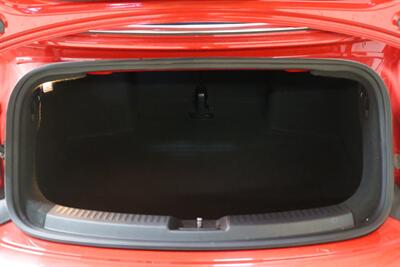 2013 Volkswagen Beetle Convertible 2.5L   - Photo 14 - Sylvania, OH 43560