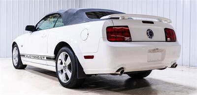 2007 Ford Mustang GT Deluxe   - Photo 5 - Sylvania, OH 43560