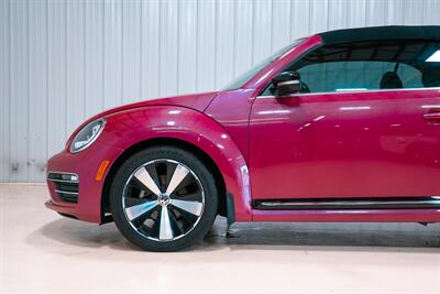 2017 Volkswagen Beetle Convertible 1.8T S  Pink Edition - Photo 4 - Sylvania, OH 43560