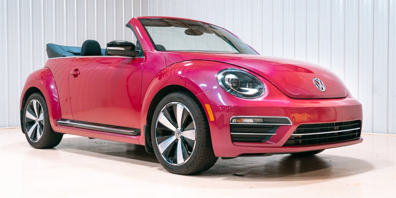 2017 Volkswagen Beetle Convertible 1.8T S Pink Edition - Photo 1 - Sylvania, OH 43560