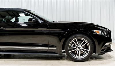 2015 Ford Mustang EcoBoost Premium   - Photo 18 - Sylvania, OH 43560