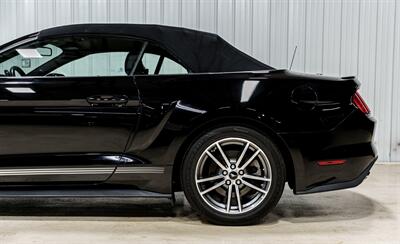 2015 Ford Mustang EcoBoost Premium   - Photo 4 - Sylvania, OH 43560