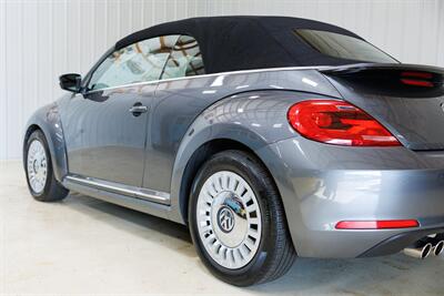 2013 Volkswagen Beetle Convertible 2.5L PZEV   - Photo 11 - Sylvania, OH 43560