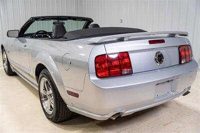 2005 Ford Mustang GT Deluxe   - Photo 28 - Sylvania, OH 43560