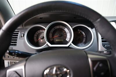 2014 Toyota Tacoma V6 SR5 - Photo 13 - Sylvania, OH 43560