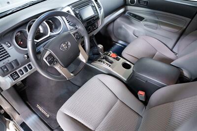 2014 Toyota Tacoma V6 SR5 - Photo 9 - Sylvania, OH 43560