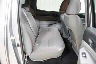 2014 Toyota Tacoma V6 SR5 - Photo 23 - Sylvania, OH 43560