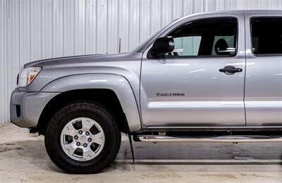 2014 Toyota Tacoma V6 SR5 - Photo 3 - Sylvania, OH 43560