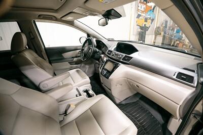 2014 Honda Odyssey EX-L   - Photo 17 - Sylvania, OH 43560