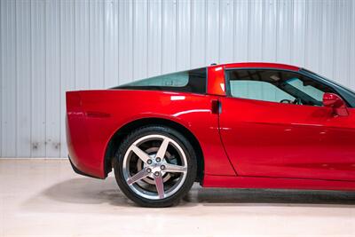 2005 Chevrolet Corvette   - Photo 12 - Sylvania, OH 43560