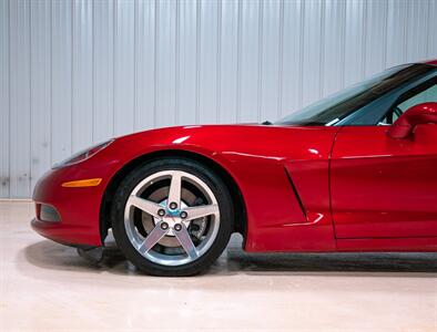 2005 Chevrolet Corvette   - Photo 4 - Sylvania, OH 43560